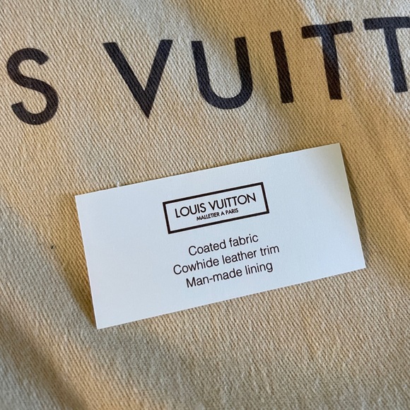 Louis Vuitton Bosphore Backpack - Picture 6 of 7